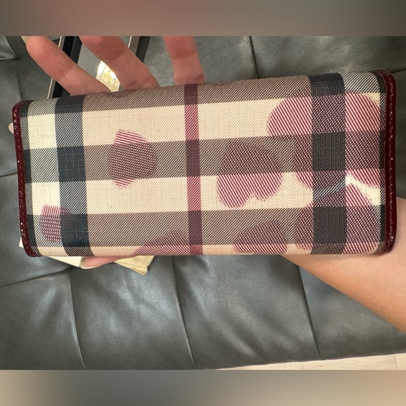 Burberry Wallet, Vintage, Great Condition - Picture 7 of 11